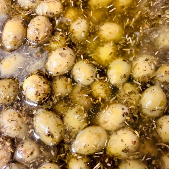 Olives vertes ail et herbes Vrac - 200g